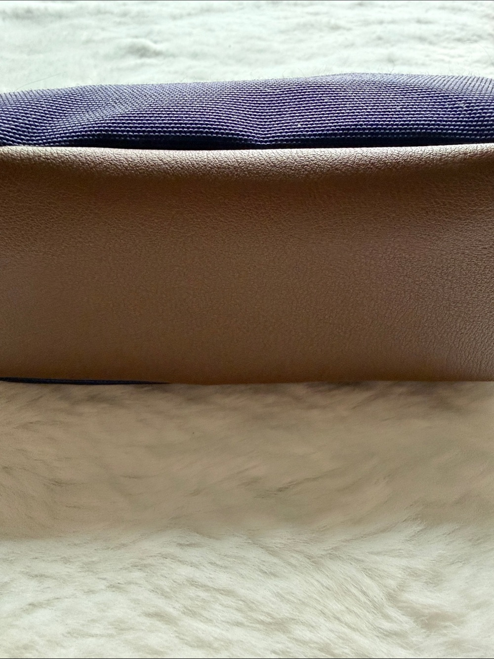 United Airlines Brooks Brothers Business Class Amenity Kit Perricone MD - Picture 3 of 9